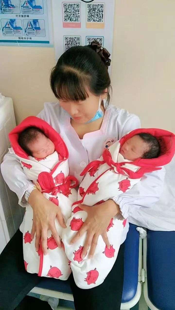 月嫂一天做些什么?