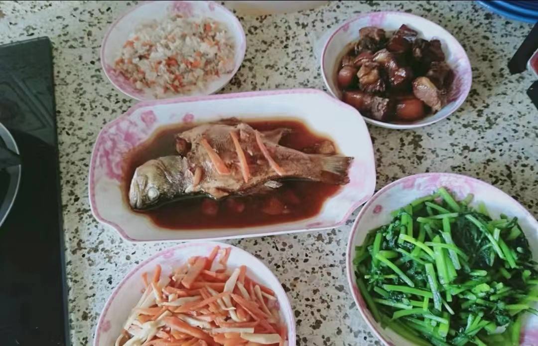 情真意切，德技双馨