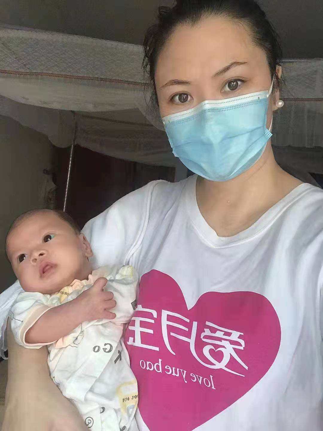 爱月宝月嫂服务