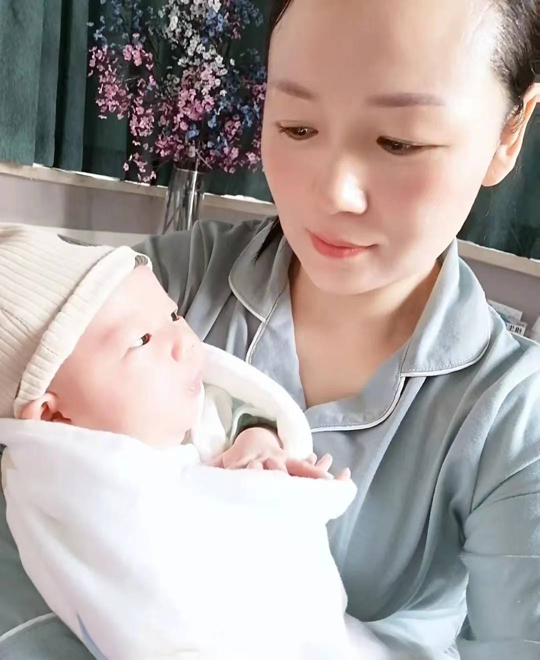 呵护母婴，胜似亲人