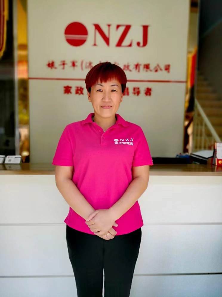 一级育儿嫂(24小时)住家服务