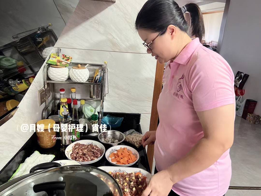 汕头本地潮汕月嫂 |专业月嫂服务6年+