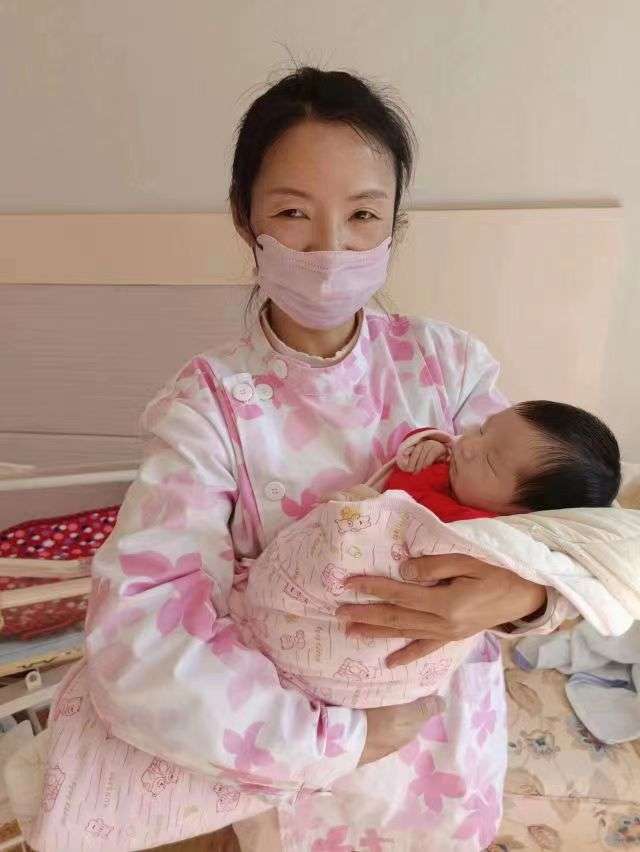 月嫂一天做些什么?