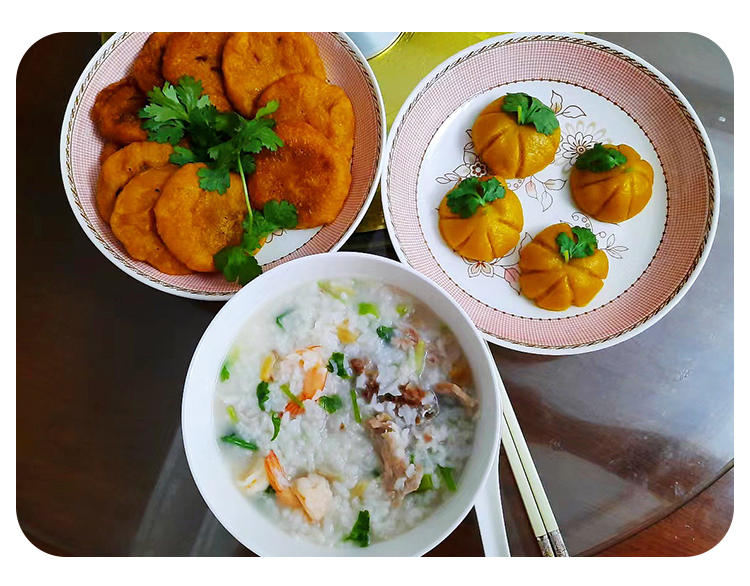 S4级别月嫂谭志青