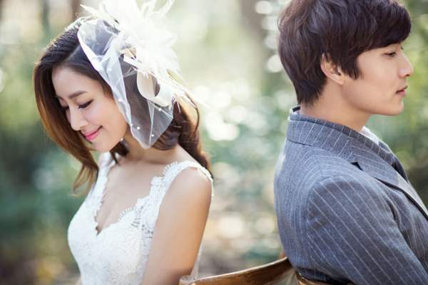 罗门婚纱摄影会馆套系