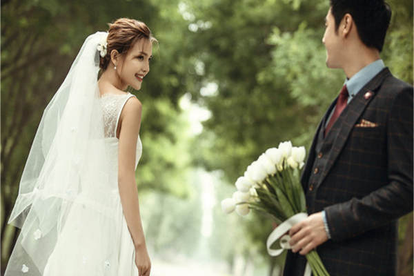 倾城热恋婚纱摄影会馆欧美案例