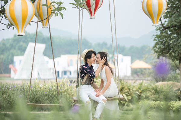 巴黎春天婚纱摄影套系