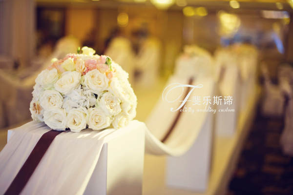 斐乐斯谛婚礼Felicity-Wedding香槟色案例