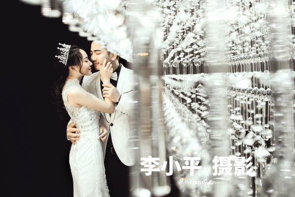 李小平婚纱摄影旗舰店花海案例