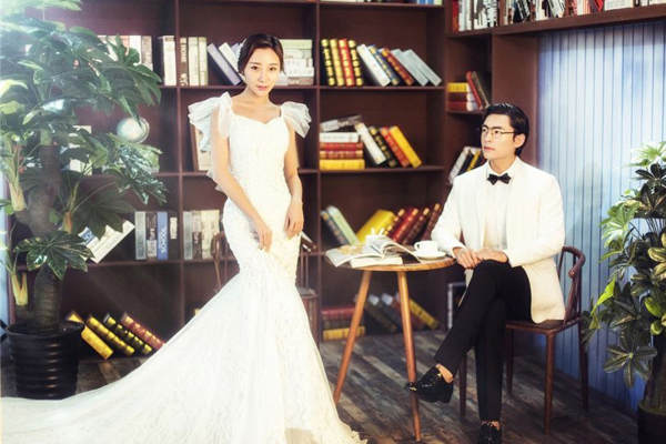 施华洛婚纱摄影街拍案例