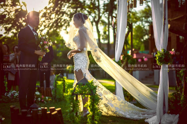 LOVE婚典服务小清新案例