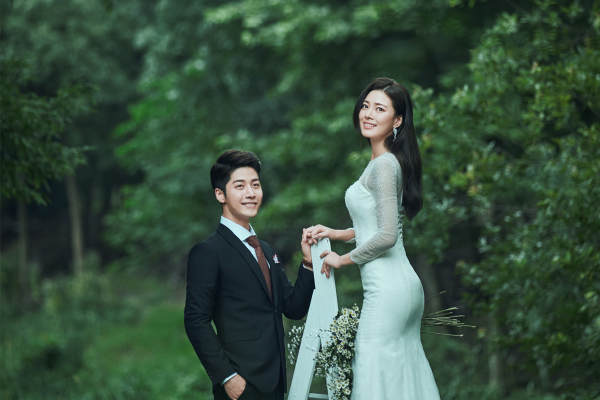 巴黎春天婚纱摄影花海案例