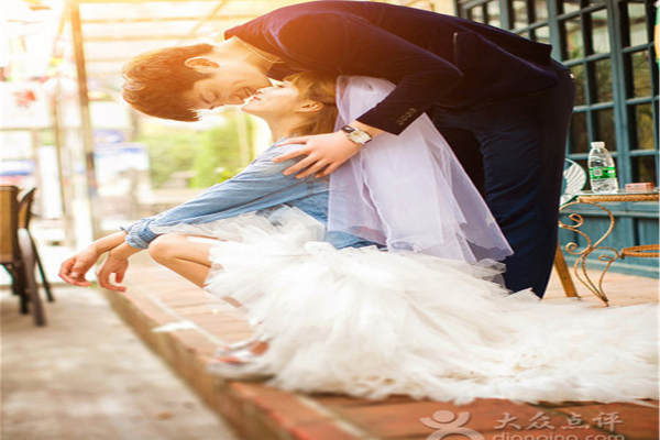 美丽庄园婚纱摄影个性案例