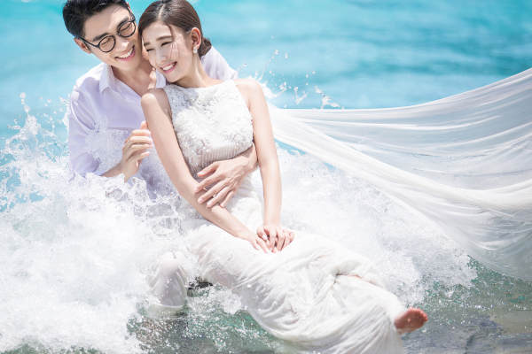 罗亚婚纱摄影套系