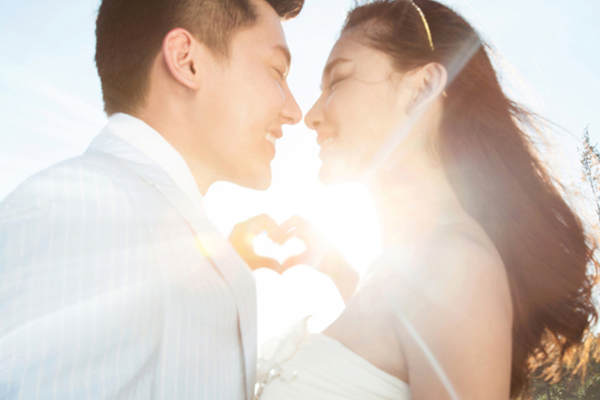 乐玛婚纱摄影海景案例