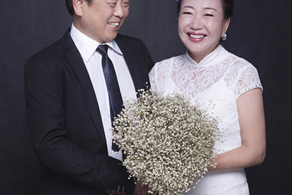 遇见爱婚纱摄影工作室套系