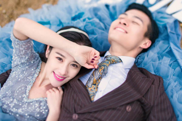 皇冠世家婚纱摄影套系