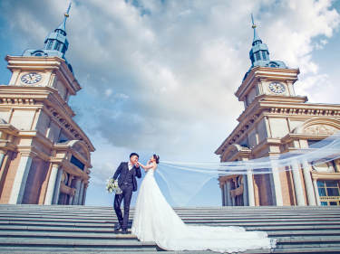 爱丽丝精品婚纱概念馆小清新案例