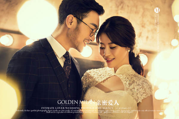 亲密爱人婚纱摄影个性案例