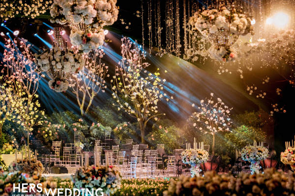 HersWedding优悦婚礼奢华大气案例