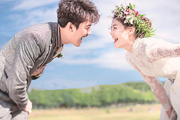 法蝶星语婚纱摄影套系