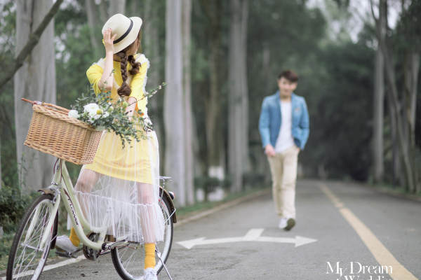 夢想婚禮婚纱摄影花海案例