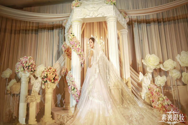 素裹银妆婚礼沙龙香槟色案例