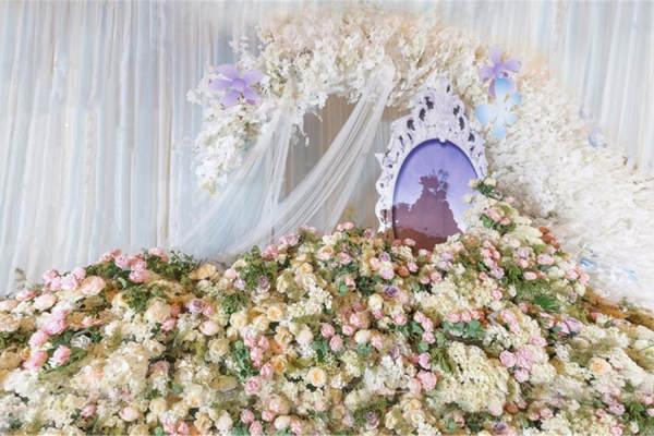 薇妮婚礼工艺白+绿+香槟案例
