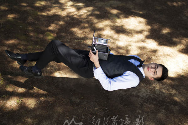 纪绪摄影外景悬浮案例