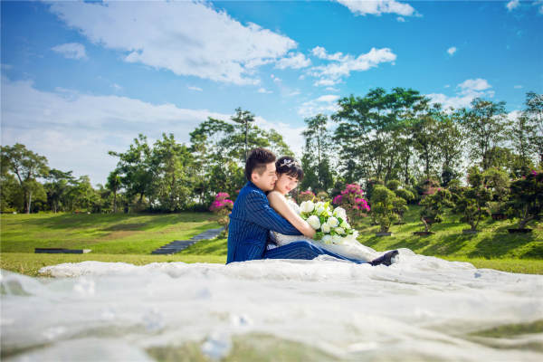 艾尔文婚纱摄影花海案例