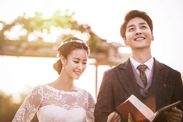 圆梦婚纱摄影花海案例