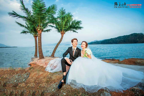 施华洛婚纱摄影体验馆花海案例