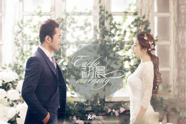 乐玛婚纱摄影花海案例