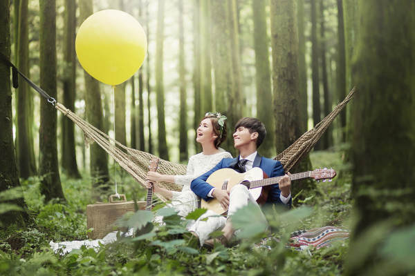 蒙娜丽莎婚纱摄影花海案例