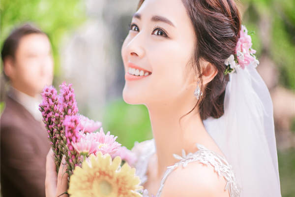 浪漫经典婚纱摄影花海案例