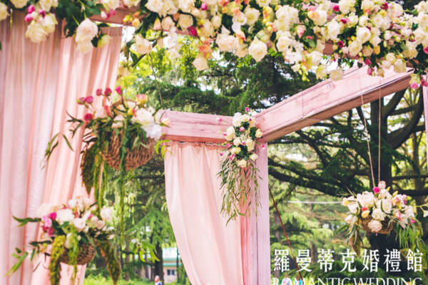 罗曼蒂克婚礼馆小清新案例