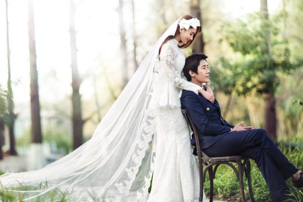 拉斐尔婚纱摄影花海案例