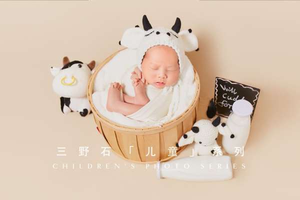 【儿童摄影】·2个主题·2套服装·12张精修·拍摄160分钟