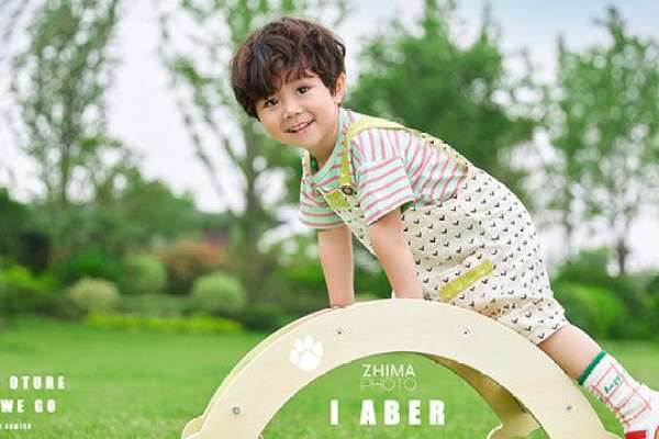 【儿童摄影】·3个主题·3套服装·16张精修·拍摄90分钟