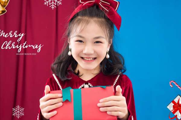3个主题·3套服装·25张精修·拍摄120分钟
