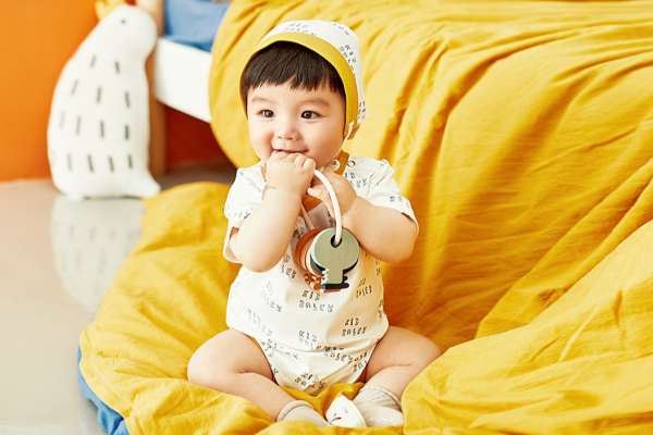 【宝宝照】·1个主题·3套服装·20张精修·拍摄180分钟