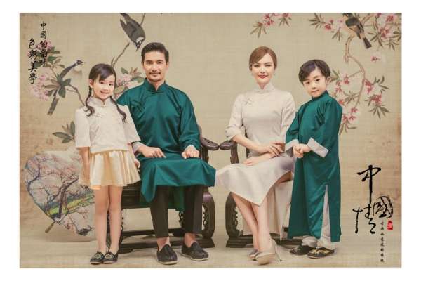 【全家福】·1个主题·1套服装·2张精修·拍摄90分钟