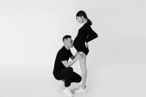 【孕妇照】·2个主题·2套服装·12张精修·拍摄120分钟