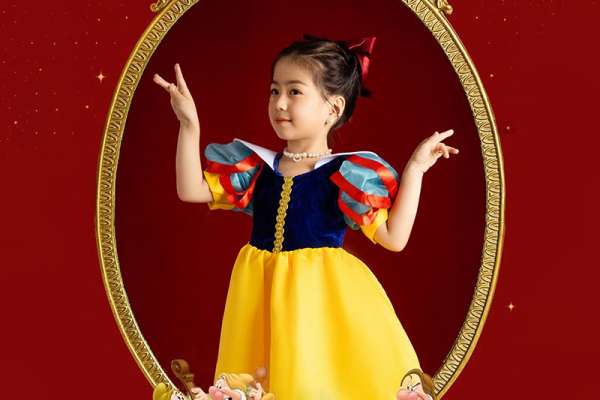 3个主题·3套服装·14张精修·拍摄90分钟