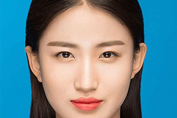 【证件照】·1套服装·1张精修