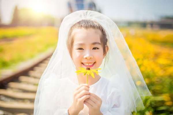 【外景系列】·3套服装·25张精修·拍摄150分钟