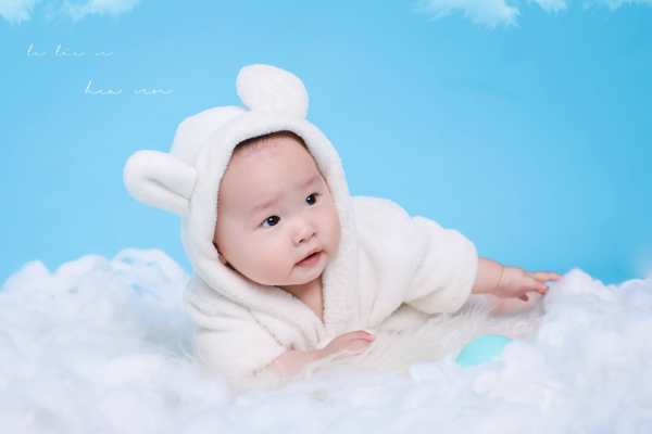 【宝宝照】·2个主题·2套服装·12张精修·拍摄60分钟