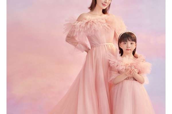 【定制系列】·2个主题·4套服装·20张精修·拍摄120分钟