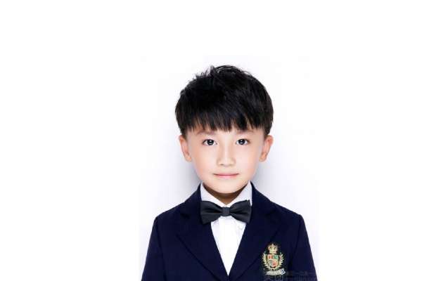 【证件照】·0套服装·1张精修