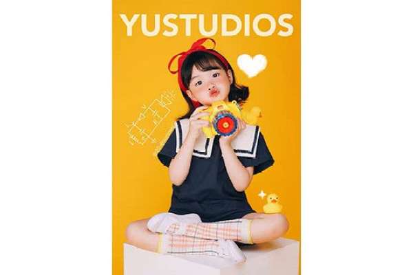 【亲子照】·3个主题·3套服装·15张精修·拍摄180分钟